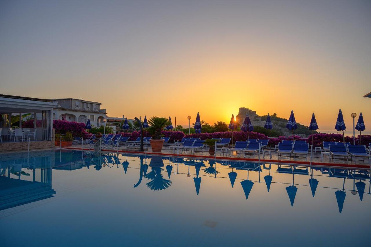 Hotel Parco Cartaromana Ischia Kültér fotó