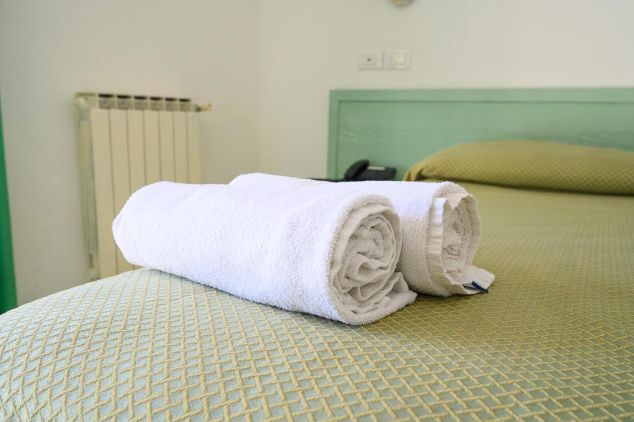 Hotel Parco Cartaromana Ischia Kültér fotó
