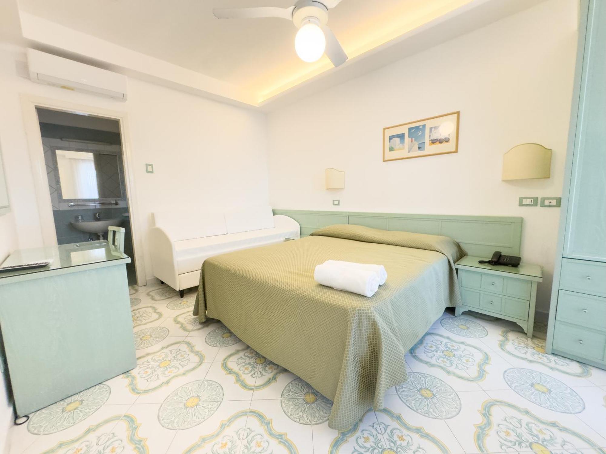 Hotel Parco Cartaromana Ischia Kültér fotó